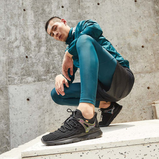 YEARCON Men Sneakers Green